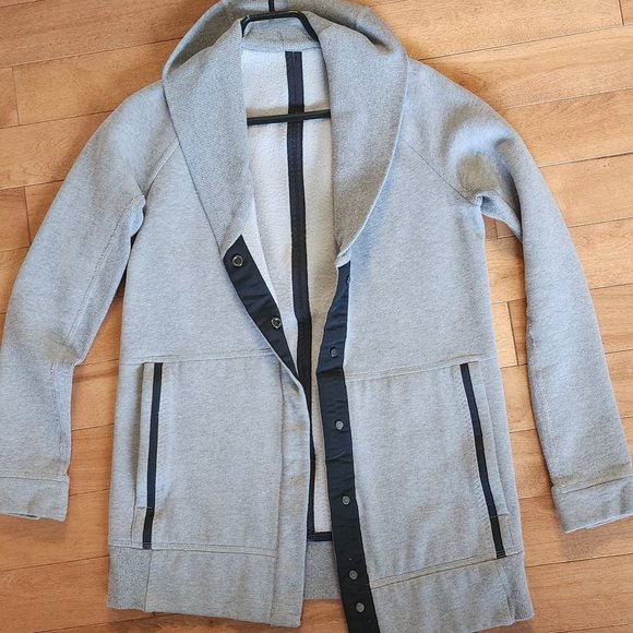 Lululemon Cardigan Sweater - Picture 1 of 2
